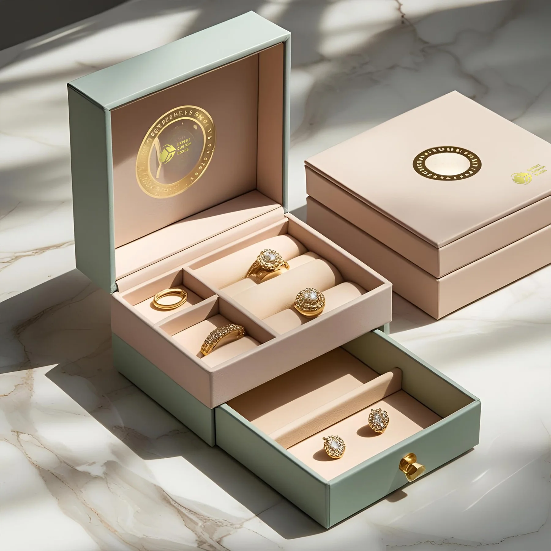 custom-jewelry-box-with-tray-and-lid.webp