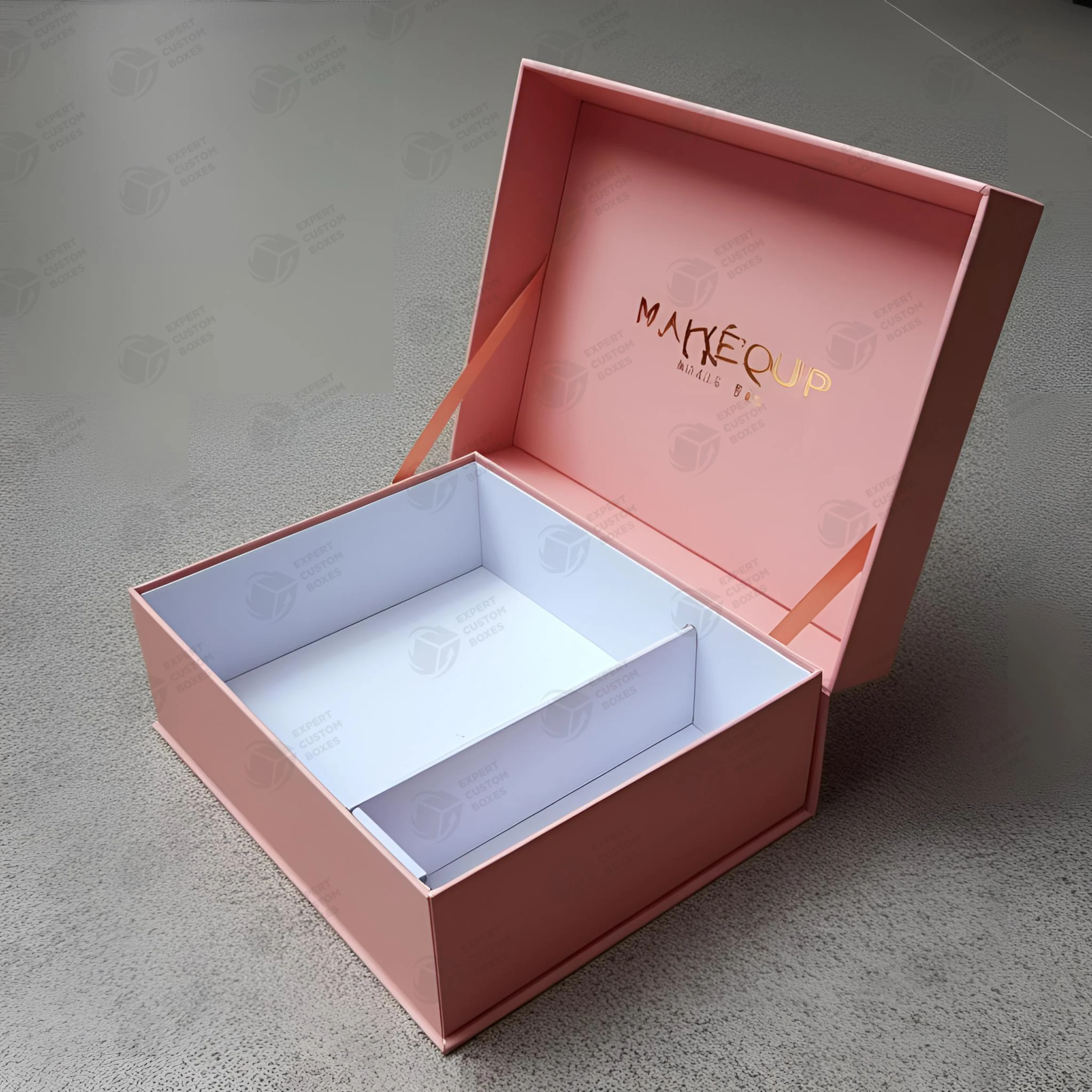 custom-makeup-boxes.webp