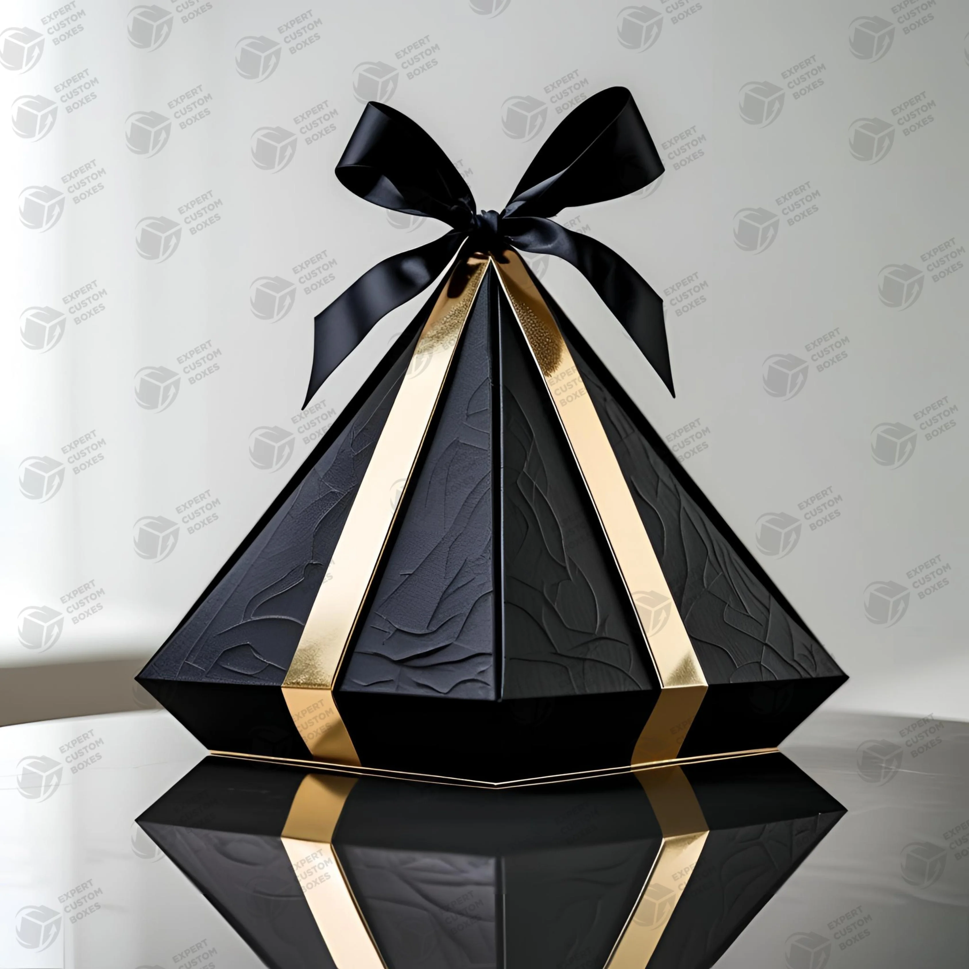custom-pyramid-packaging.webp
